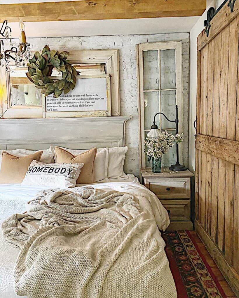 cottageonmainst bedroom